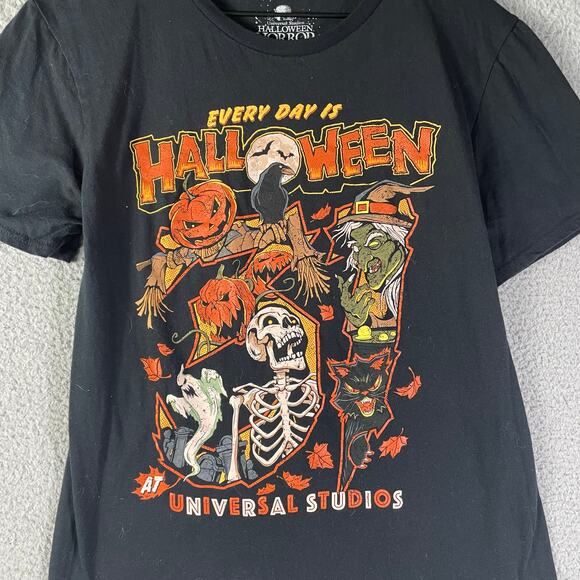 Universal Studios Halloween Horror Nights 2022 T-Shirt Mens M Skeleton Graphic - Picture 7 of 8